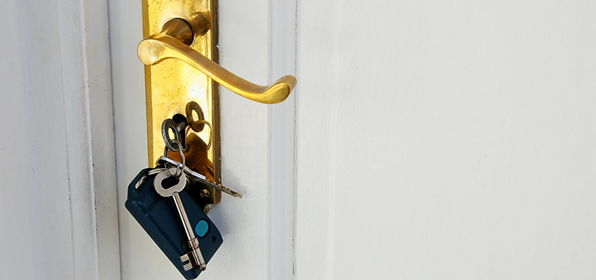 Broken Door Key Extraction in Florin, CA